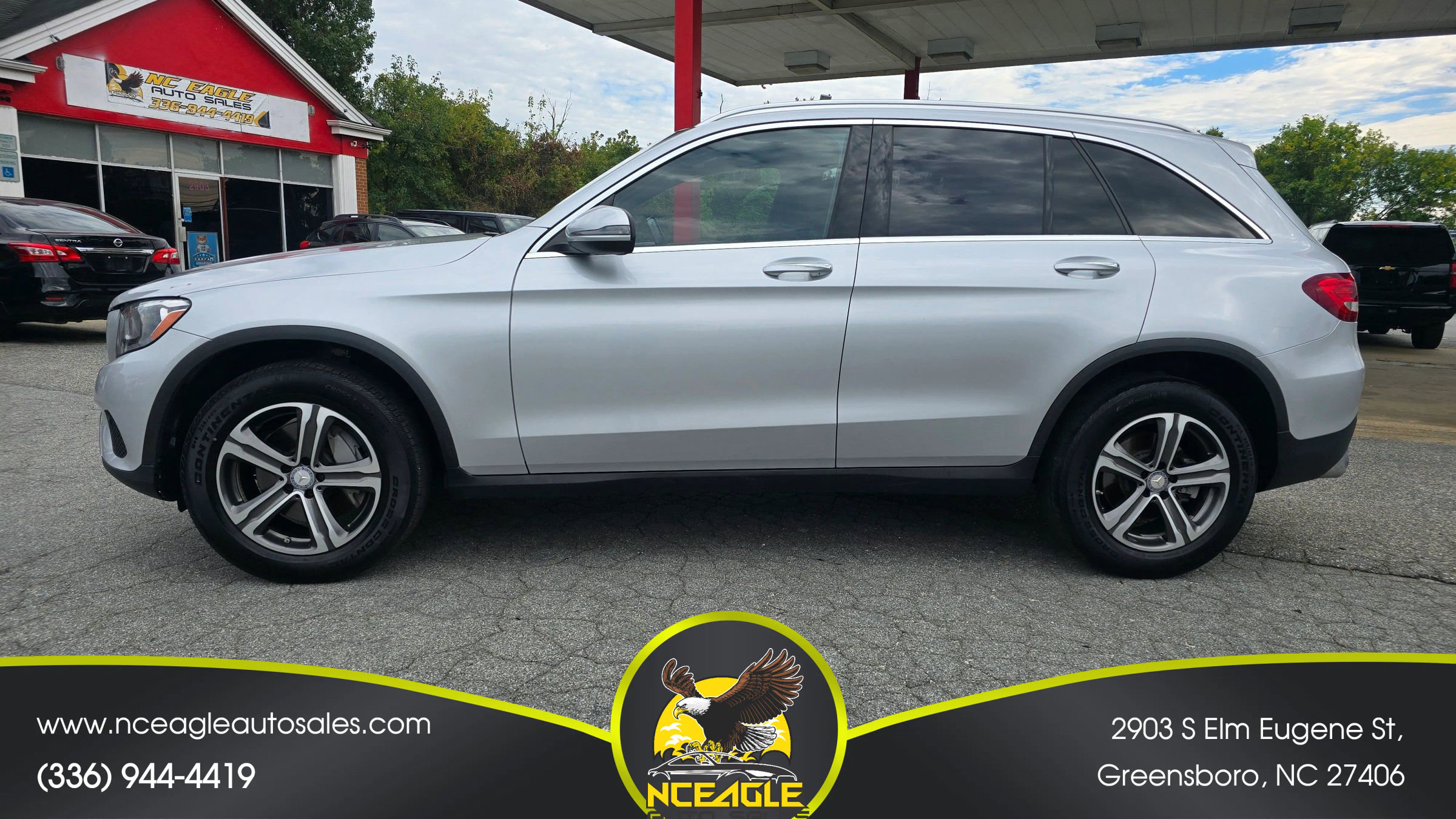 Used 2017 Mercedes-Benz GLC 300 4MATIC image 2