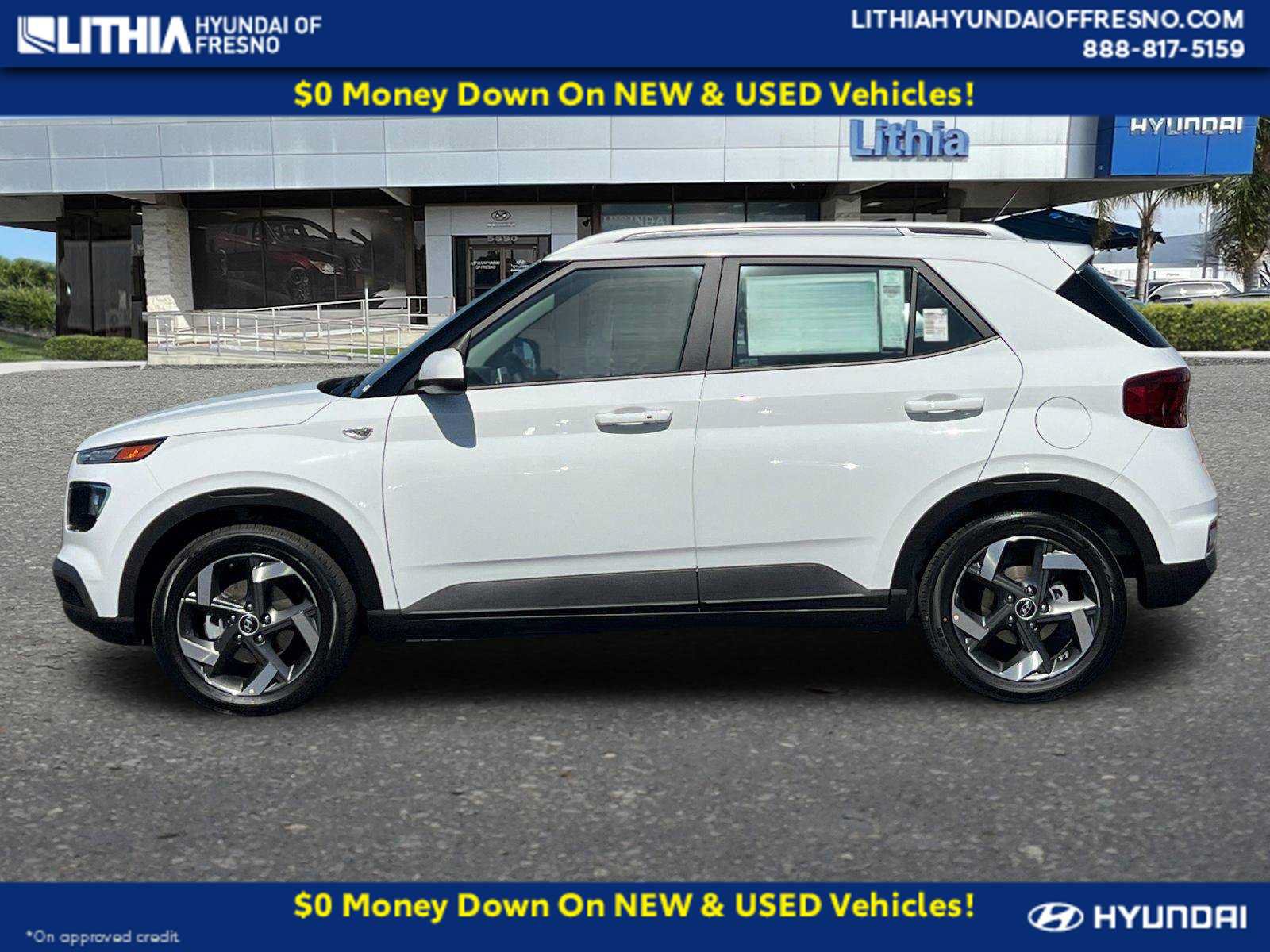 New 2025 Hyundai Venue SEL FWD image 5
