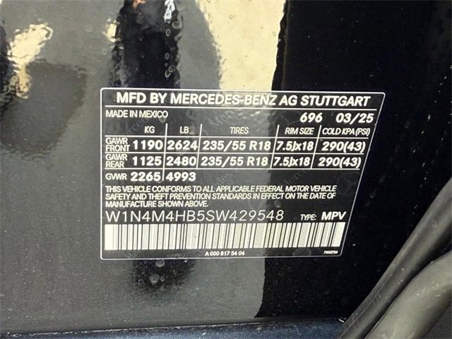 Certified 2025 Mercedes-Benz GLB 250 4MATIC image 17