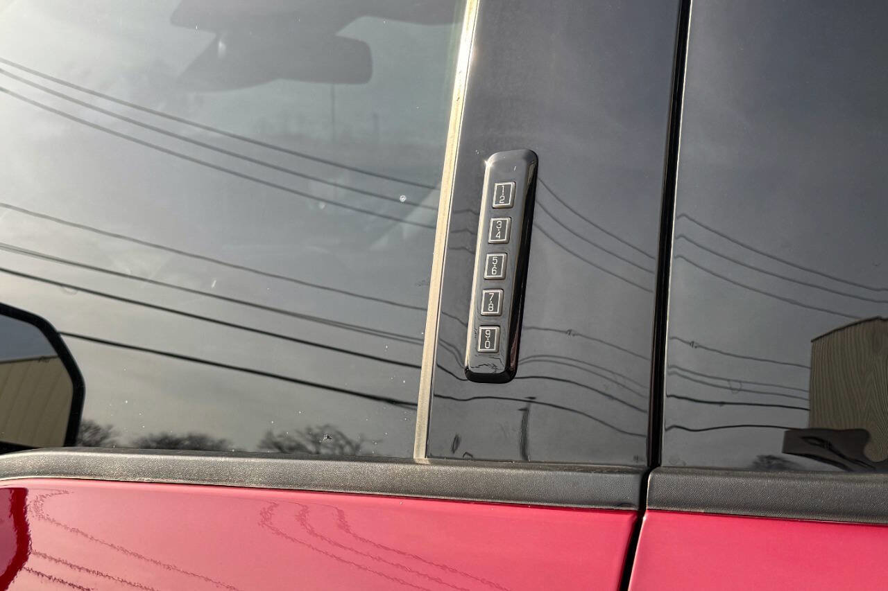 Used 2019 Ford F250 Lariat w/ Lariat Ultimate Package image 26