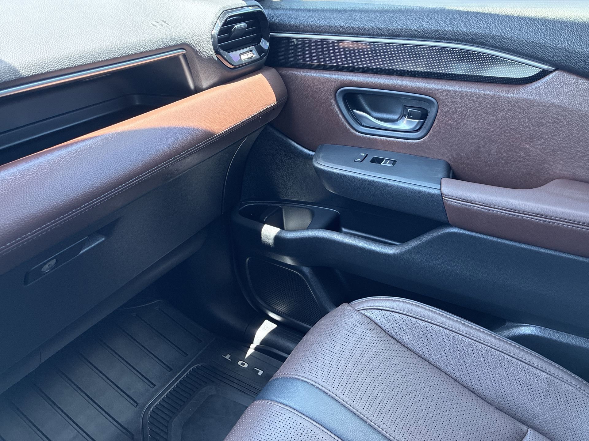 Certified 2024 Honda Pilot Elite image 33