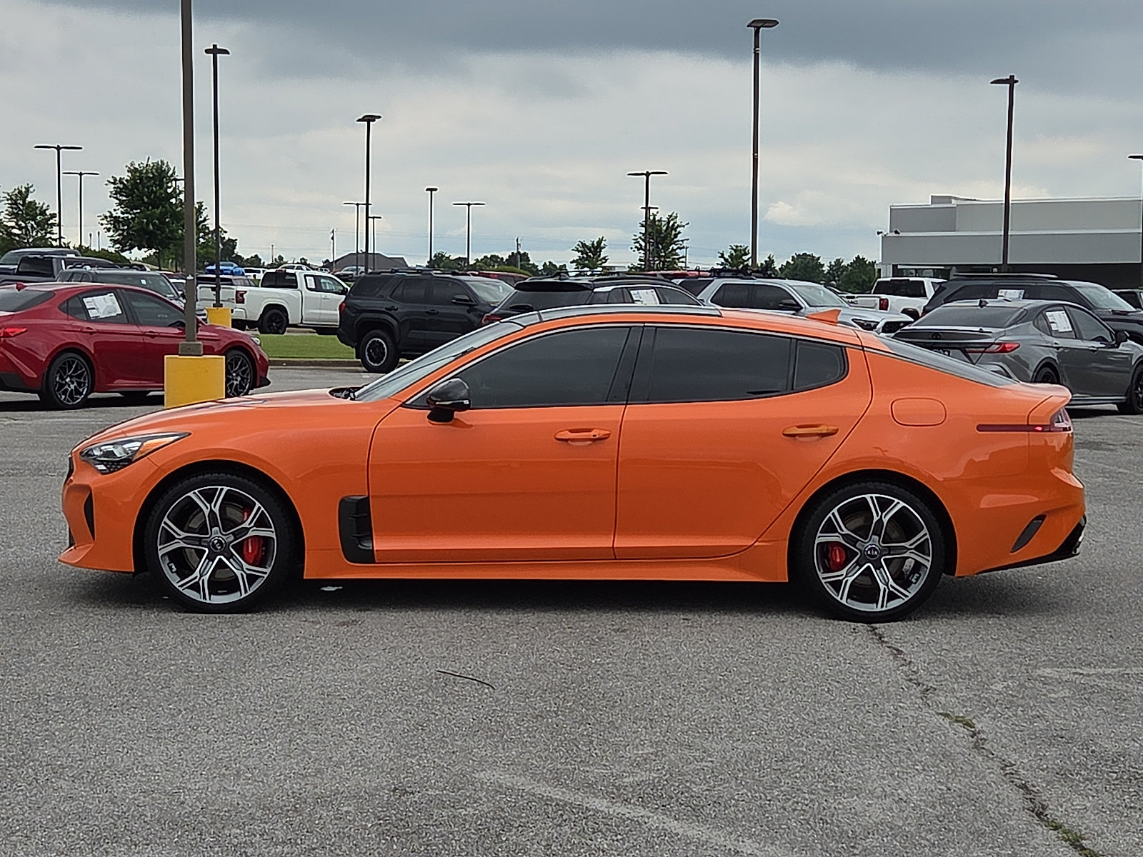 Used 2019 Kia Stinger GTS RWD image 3