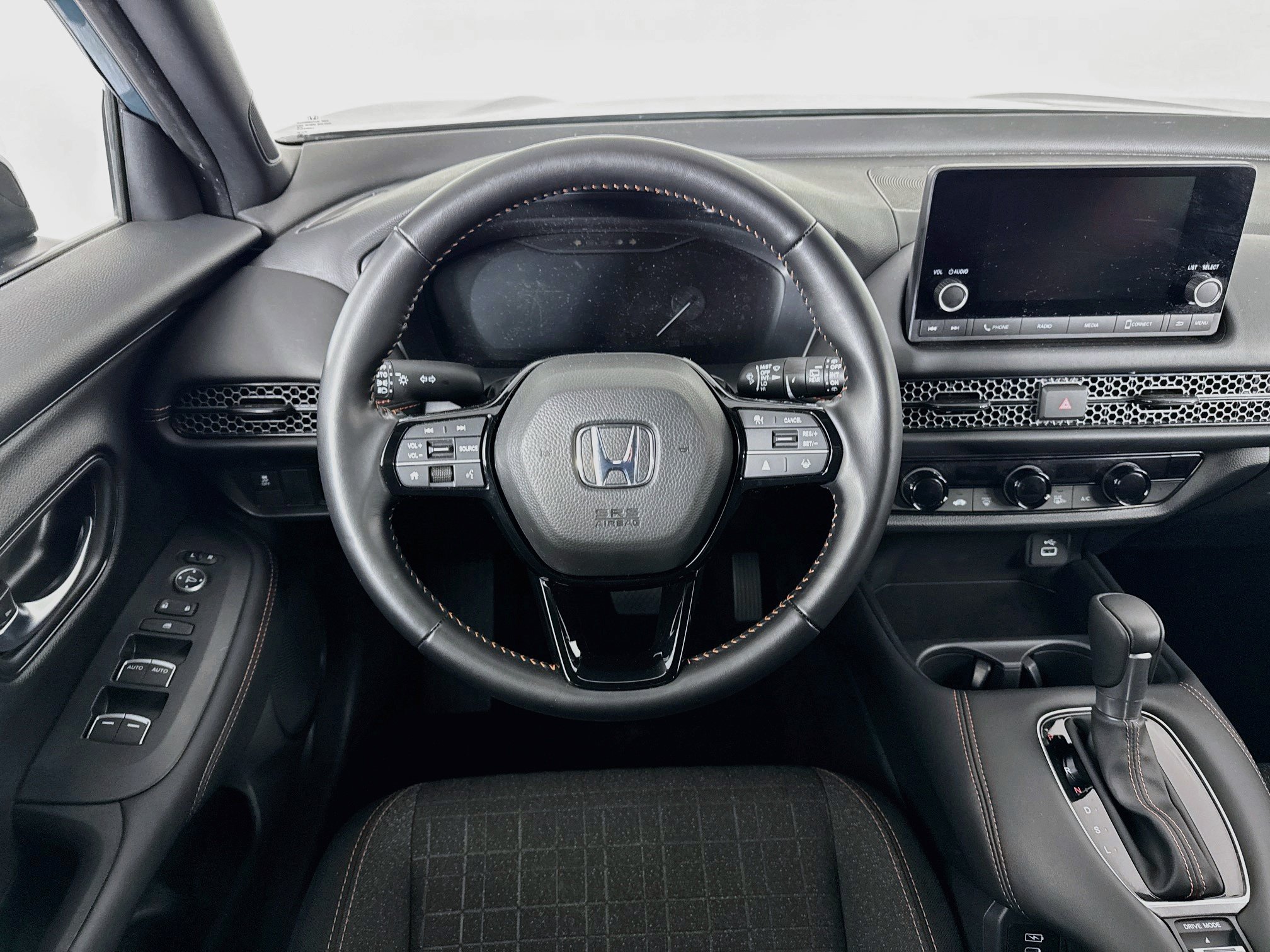 Certified 2025 Honda HR-V Sport image 21