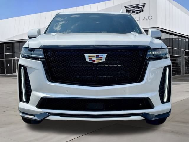Certified 2024 Cadillac Escalade V w/ Heavy-Duty Trailer Package image 4
