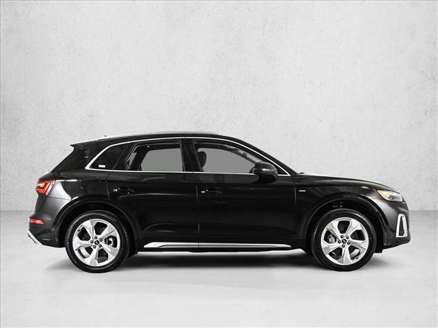 Used 2023 Audi Q5 2.0T Premium Plus w/ Premium Plus Package AWD/4WD image 4