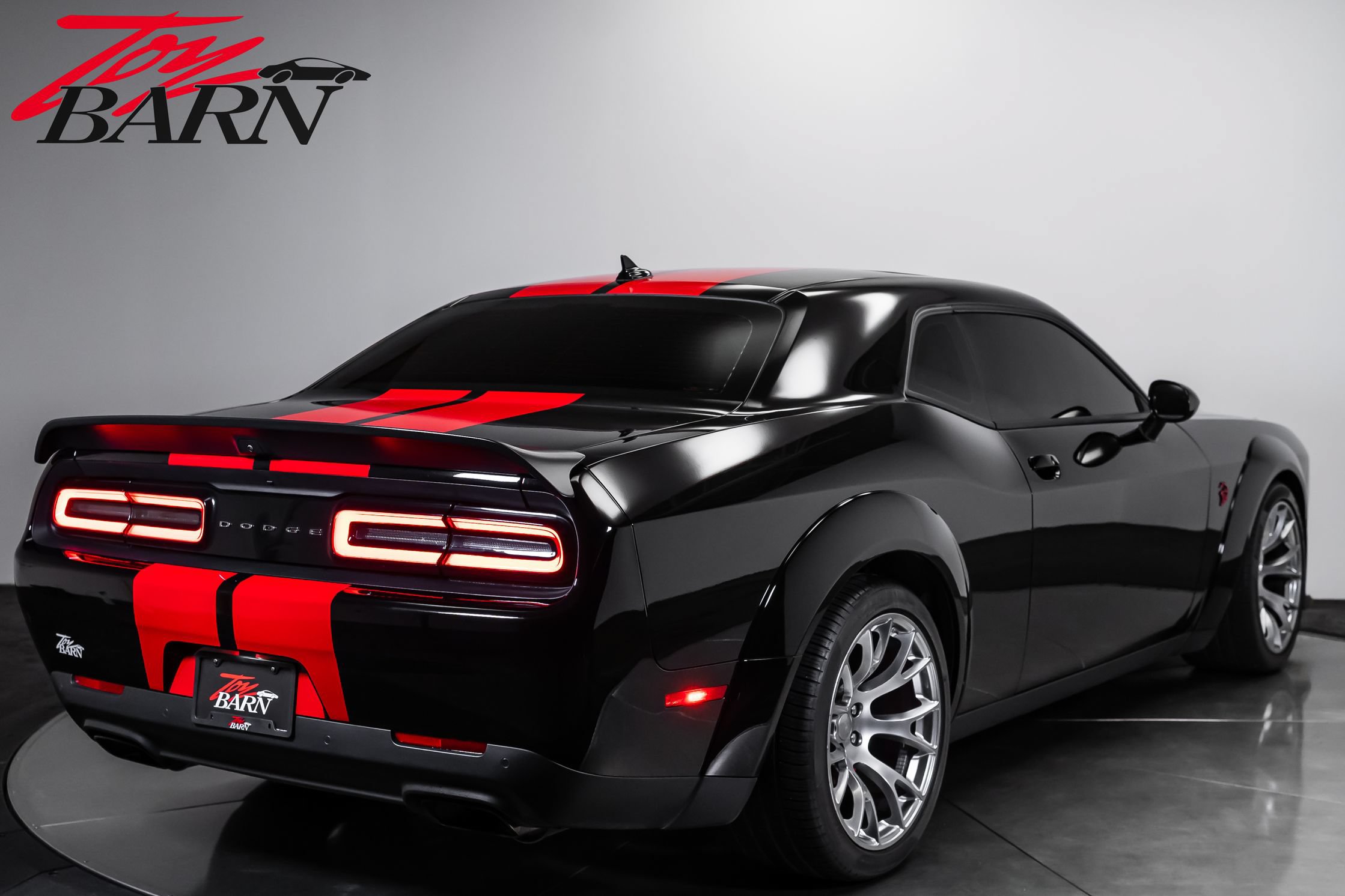 Used 2022 Dodge Challenger SRT Hellcat RWD image 5