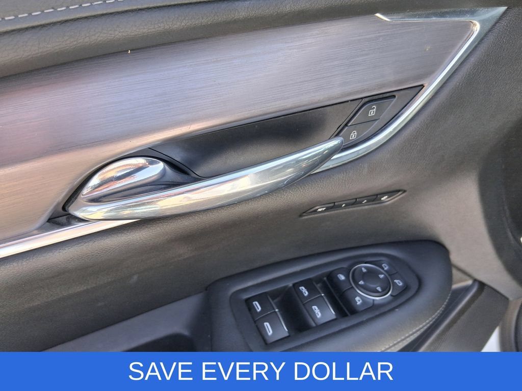 Used 2023 Cadillac XT6 Luxury FWD image 11