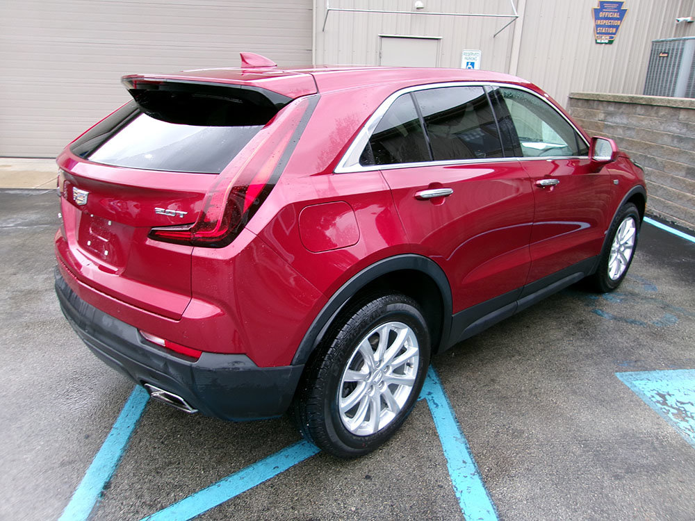 Used 2019 Cadillac XT4 Luxury w/ Cold Weather Package AWD/4WD image 5