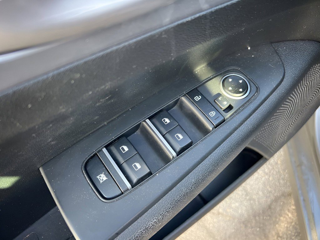 Used 2022 Kia Forte LXS FWD image 14