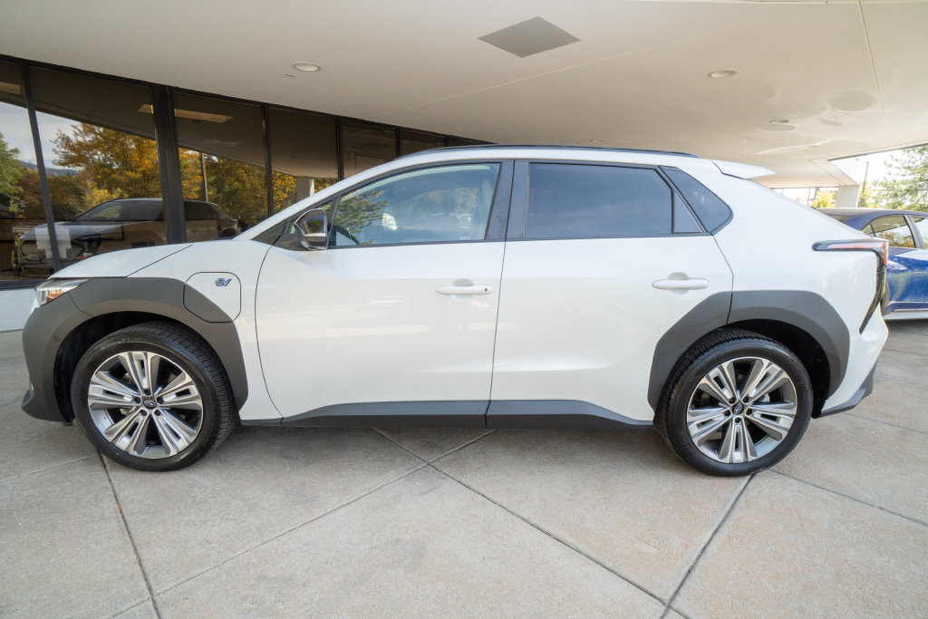 Used 2023 Subaru Solterra AWD image 4