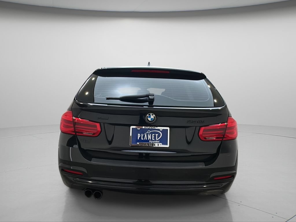 Used 2017 BMW 330i xDrive Wagon AWD/4WD image 6