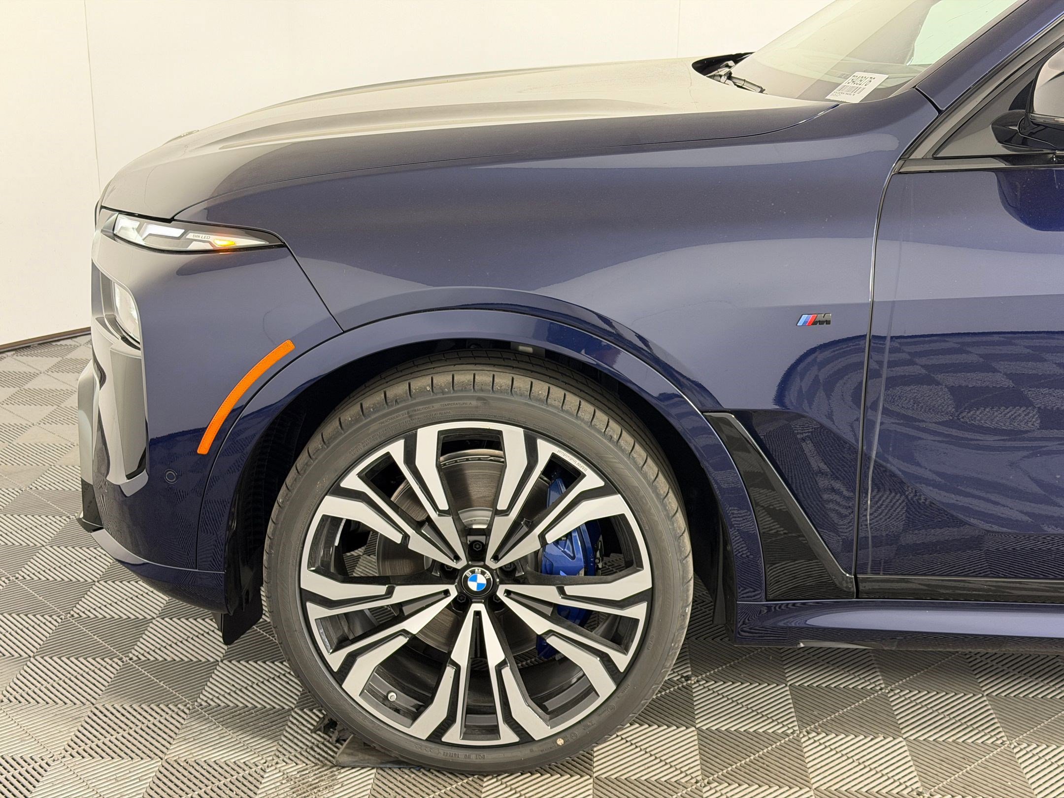 New 2026 BMW X7 M60i image 11