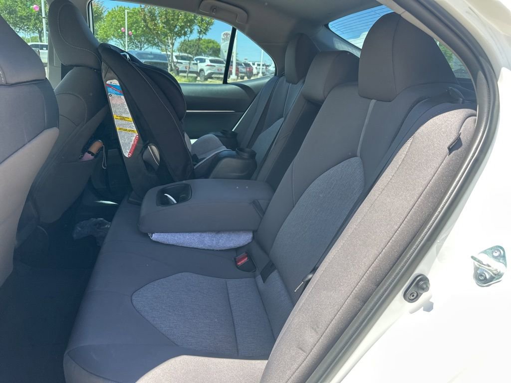 Certified 2022 Toyota Camry LE image 10