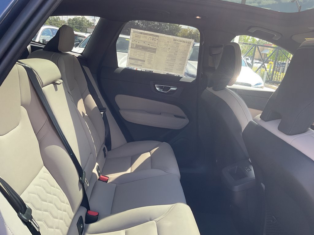 New 2026 Volvo XC60 B5 Plus w/ Protection Package Premier AWD/4WD image 17