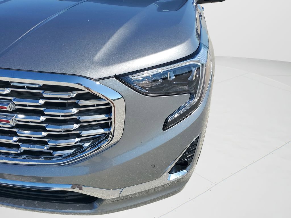 Used 2020 GMC Terrain Denali w/ Denali Premium Package image 9