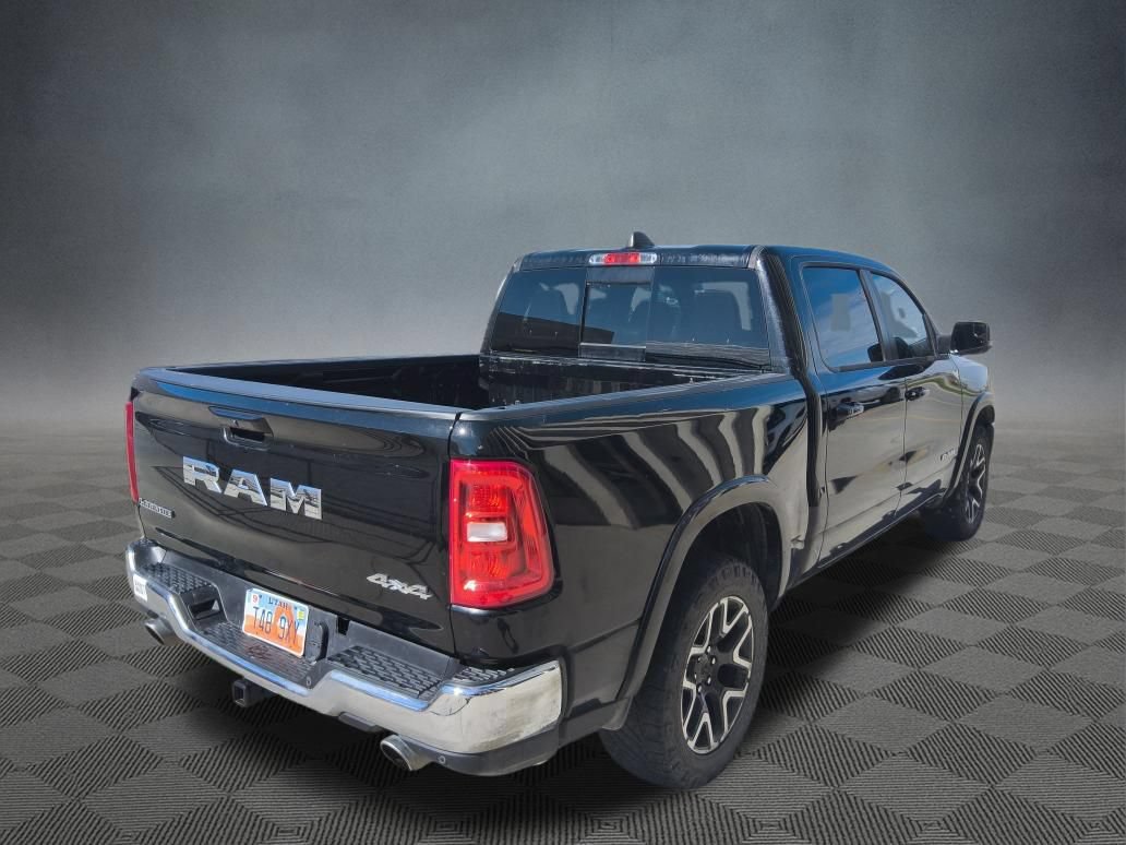 Used 2025 RAM 1500 Laramie AWD/4WD image 4