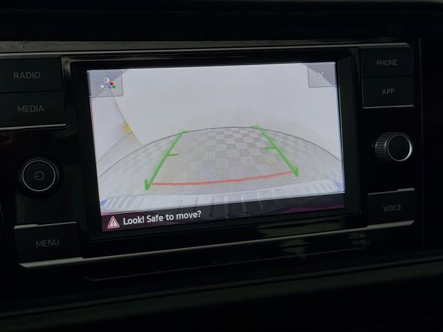 Used 2023 Volkswagen Jetta SE image 16