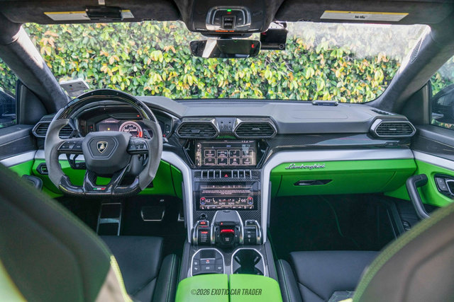 Used 2021 Lamborghini Urus image 56