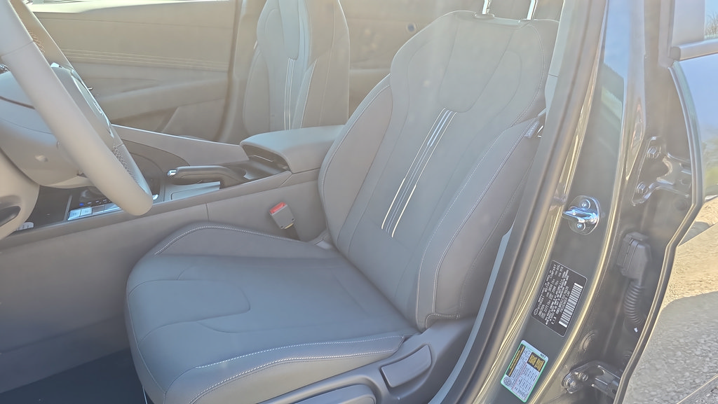New 2026 Hyundai Elantra Sport FWD image 14