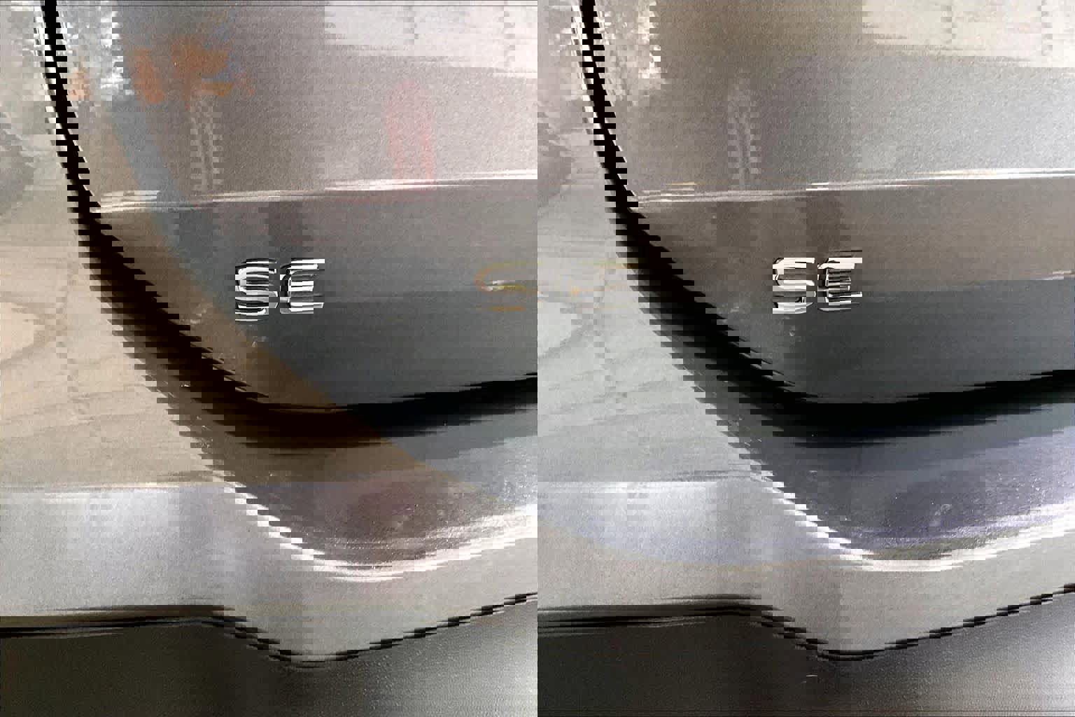 Used 2025 Volkswagen Tiguan SE image 11