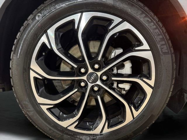 Used 2024 Lincoln Nautilus Reserve w/ Equipment Group 202A image 36