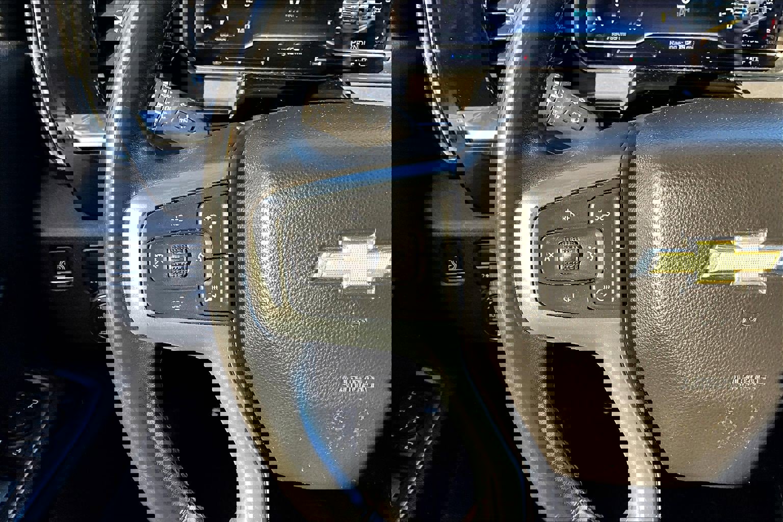 Used 2024 Chevrolet Silverado 2500 LT w/ Convenience Package image 12