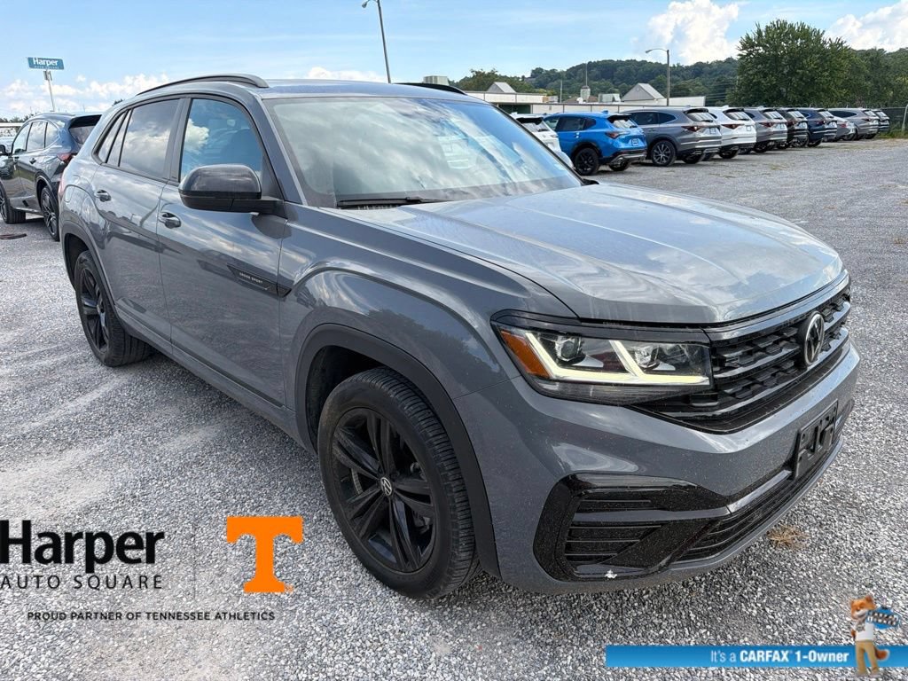 Used 2023 Volkswagen Atlas Cross Sport SEL R-Line AWD/4WD image 7
