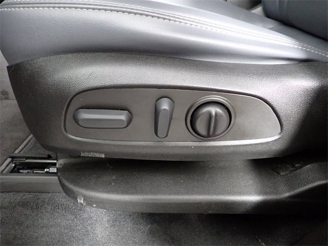 Used 2022 Buick Enclave Essence image 21