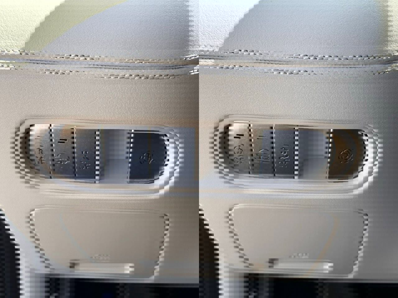 Used 2025 Genesis G90 3.5T image 29