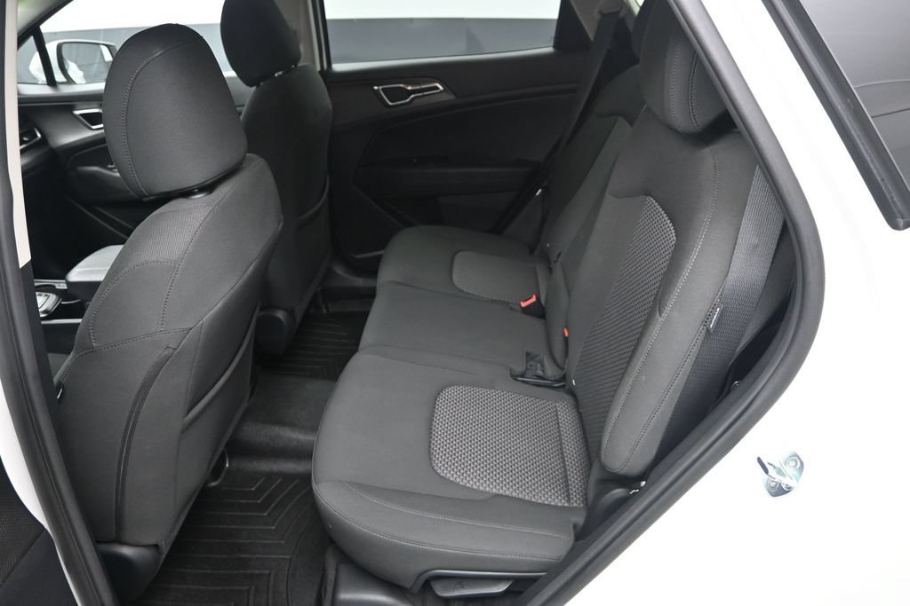 Certified 2024 Kia Sportage LX AWD/4WD image 28