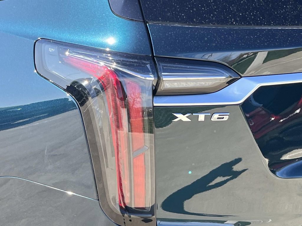 Certified 2025 Cadillac XT6 Sport w/ Platinum Package image 10