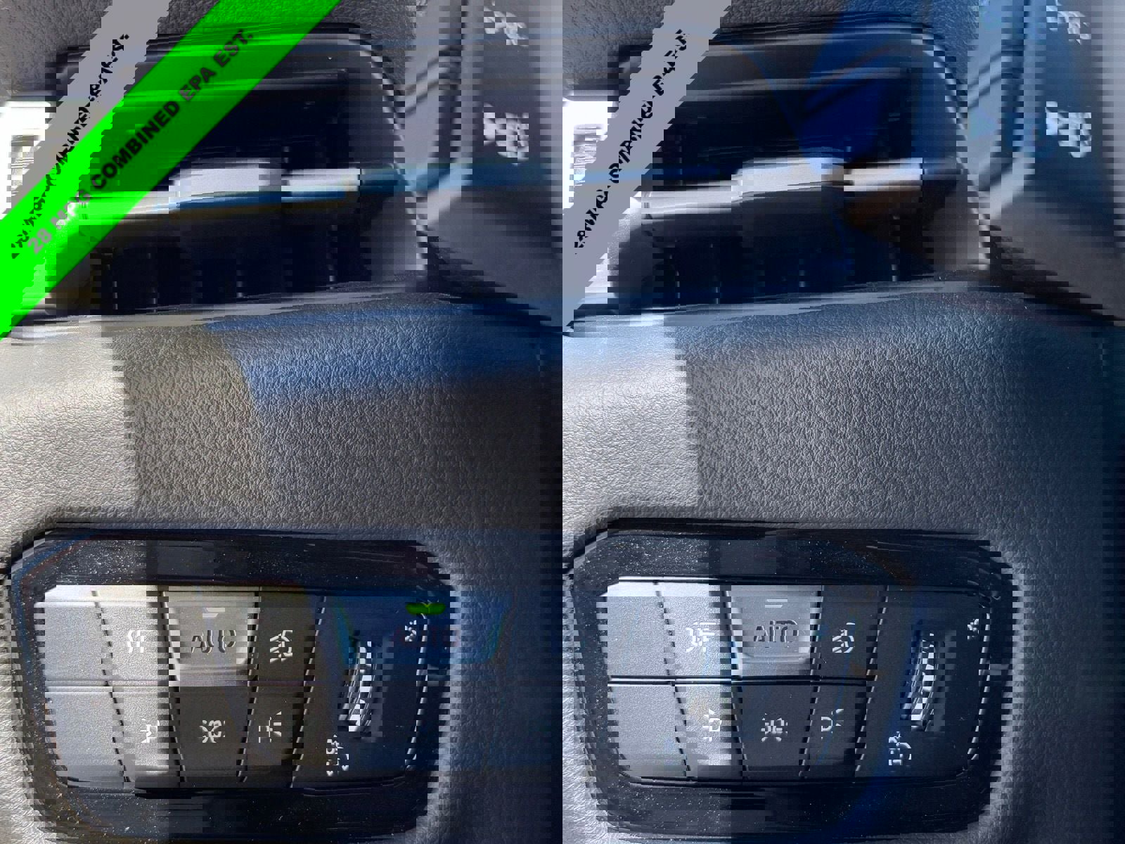 Used 2021 Toyota Supra w/ Safety & Technology Package RWD image 28