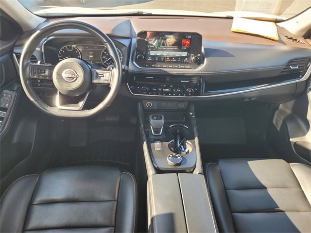 Used 2023 Nissan Rogue SL w/ SL Premium Package image 16