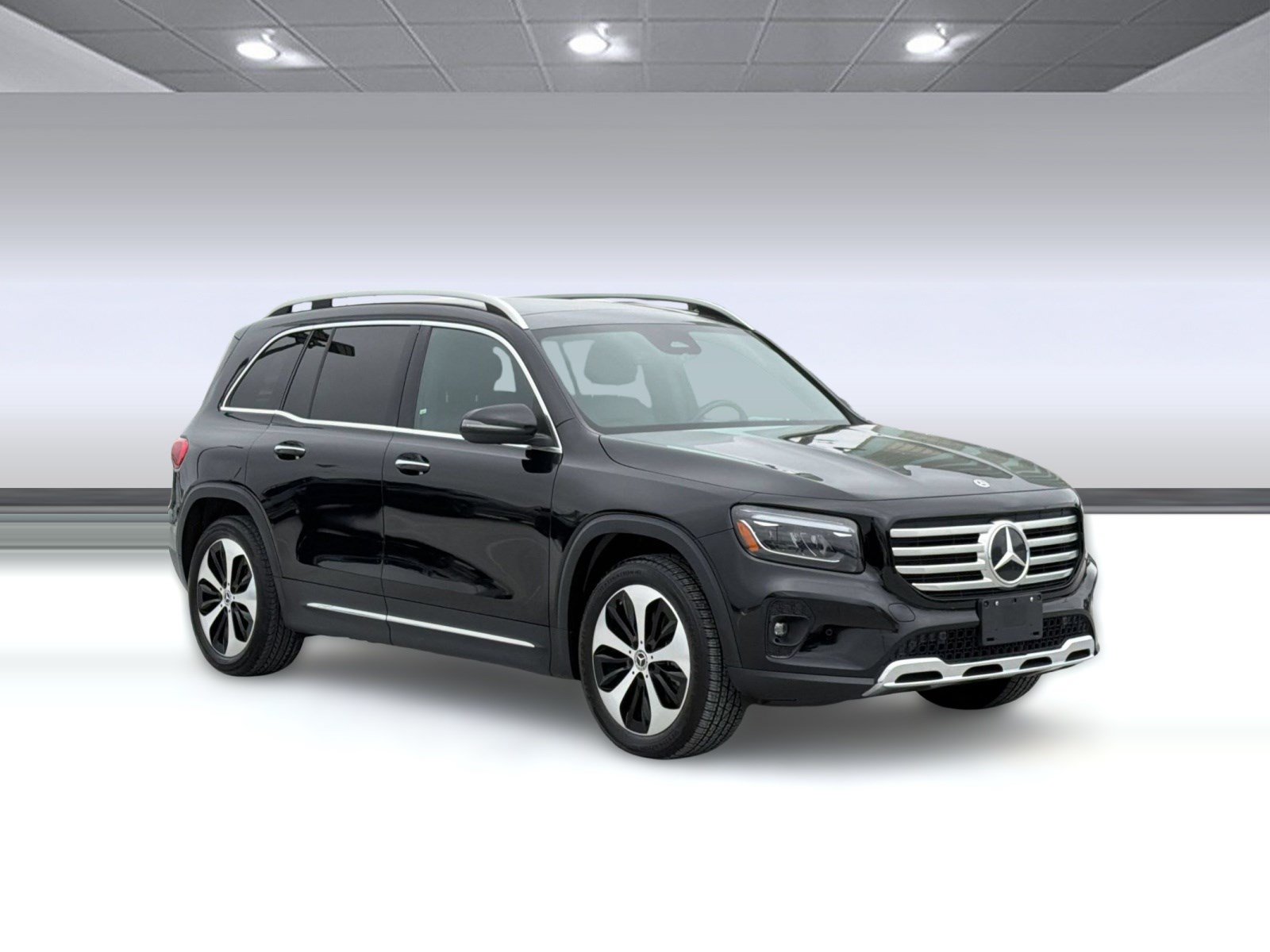 Used 2025 Mercedes-Benz GLB 250 4MATIC image 7