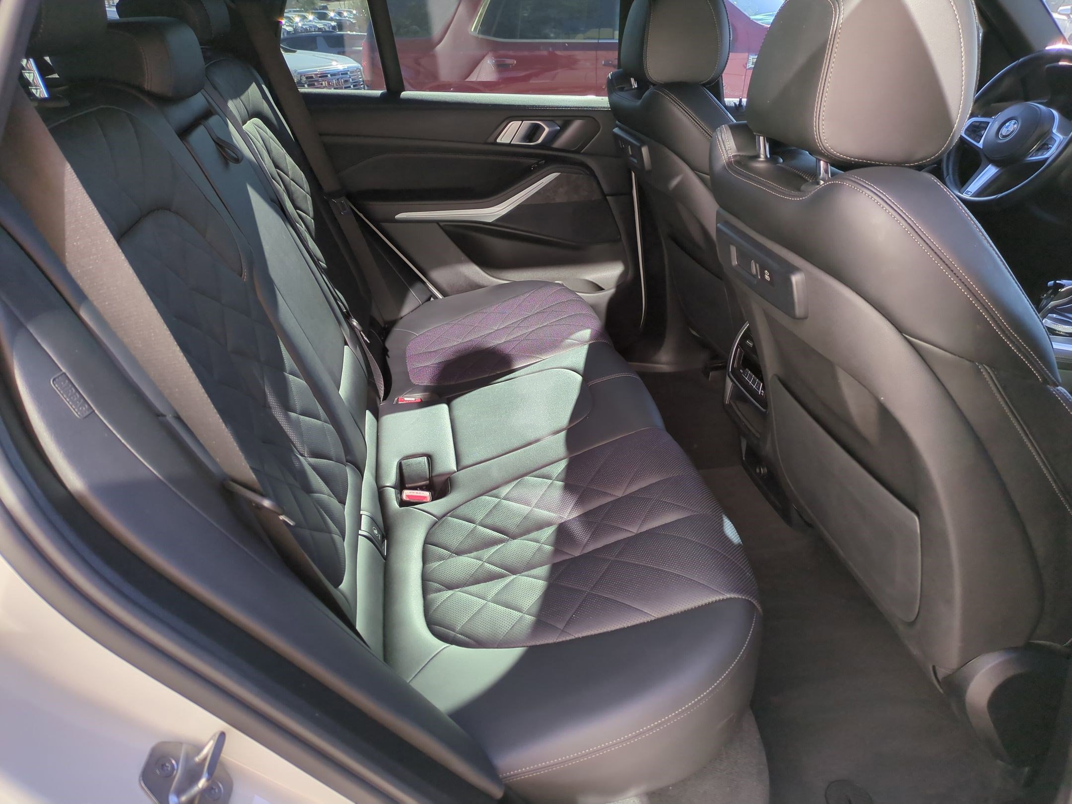 Used 2023 BMW X5 xDrive40i w/ M Sport Package image 29