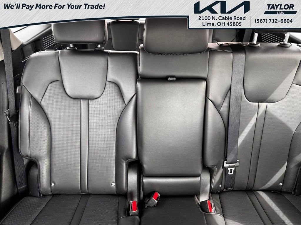 Used 2024 Kia Sorento S image 14