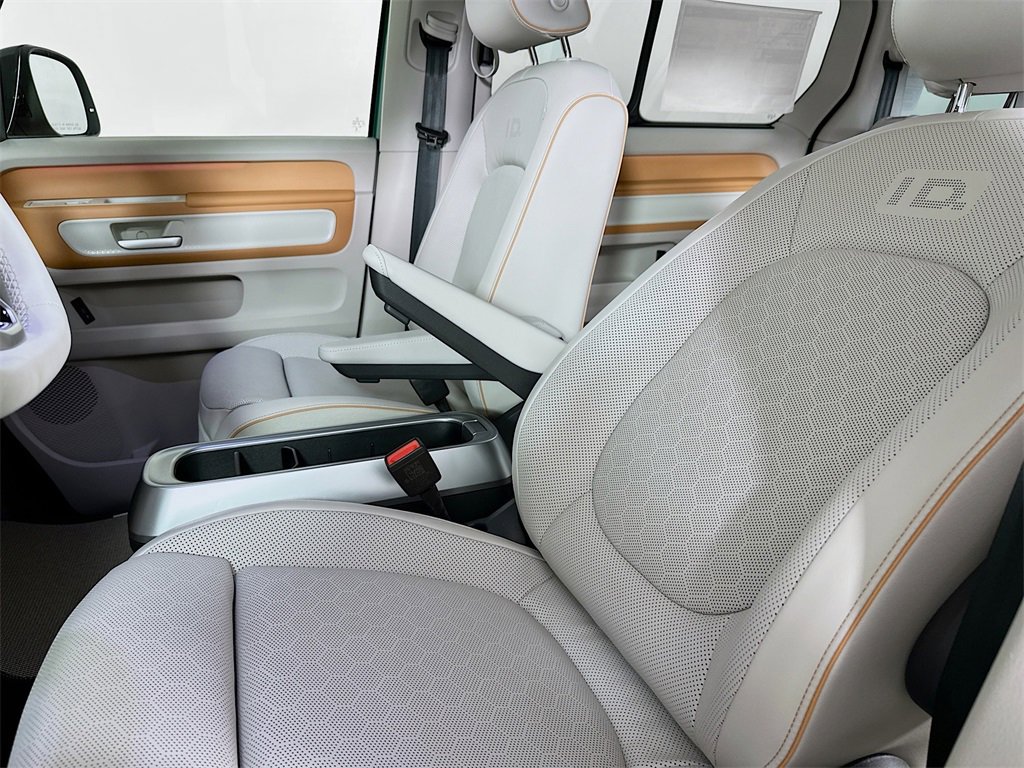 New 2025 Volkswagen ID. Buzz Pro S Plus image 8