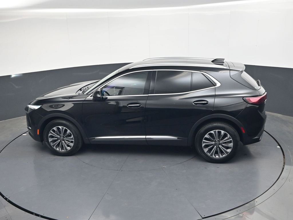 Used 2025 Buick Envision Preferred AWD/4WD image 32
