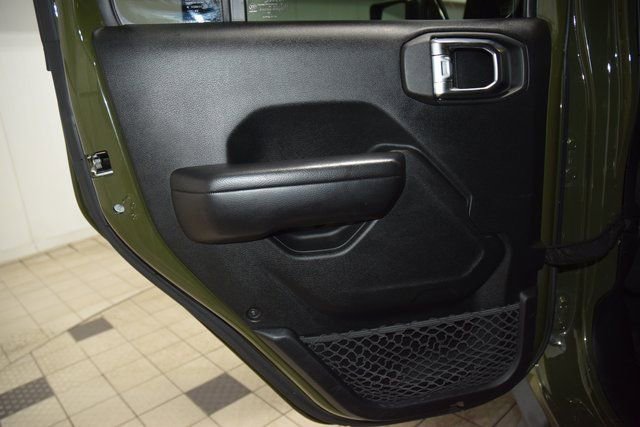 Used 2021 Jeep Wrangler Unlimited Rubicon image 44