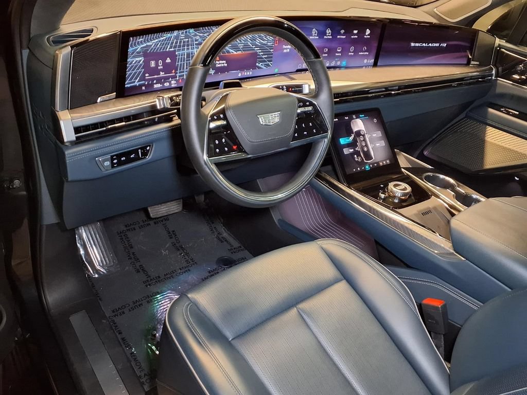 Certified 2026 Cadillac Escalade IQ Sport 2 AWD/4WD image 3