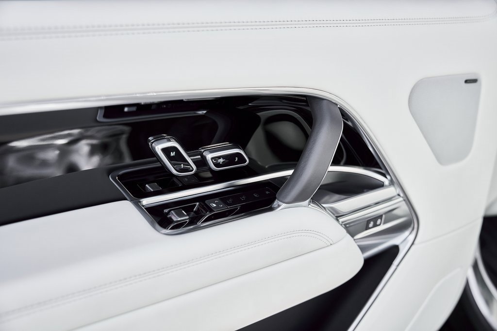 Used 2024 Land Rover Range Rover Long Wheelbase SE image 59