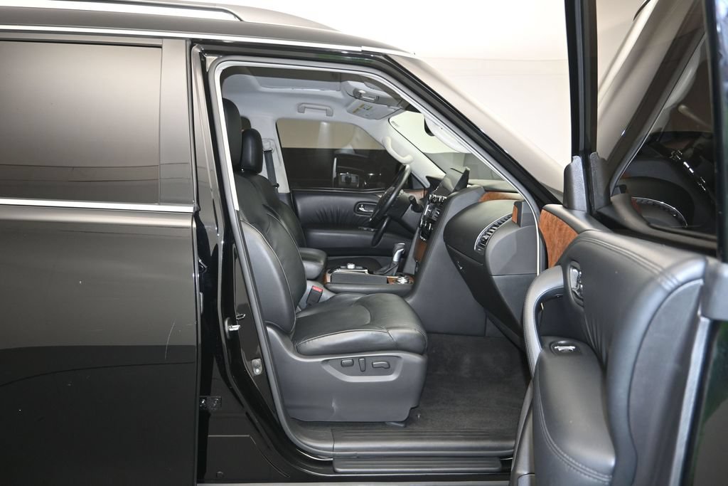 Used 2021 Nissan Armada SL w/ Captain's Chairs Package AWD/4WD image 29