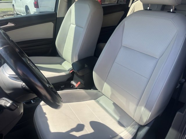 Used 2018 Volkswagen Tiguan SEL image 18