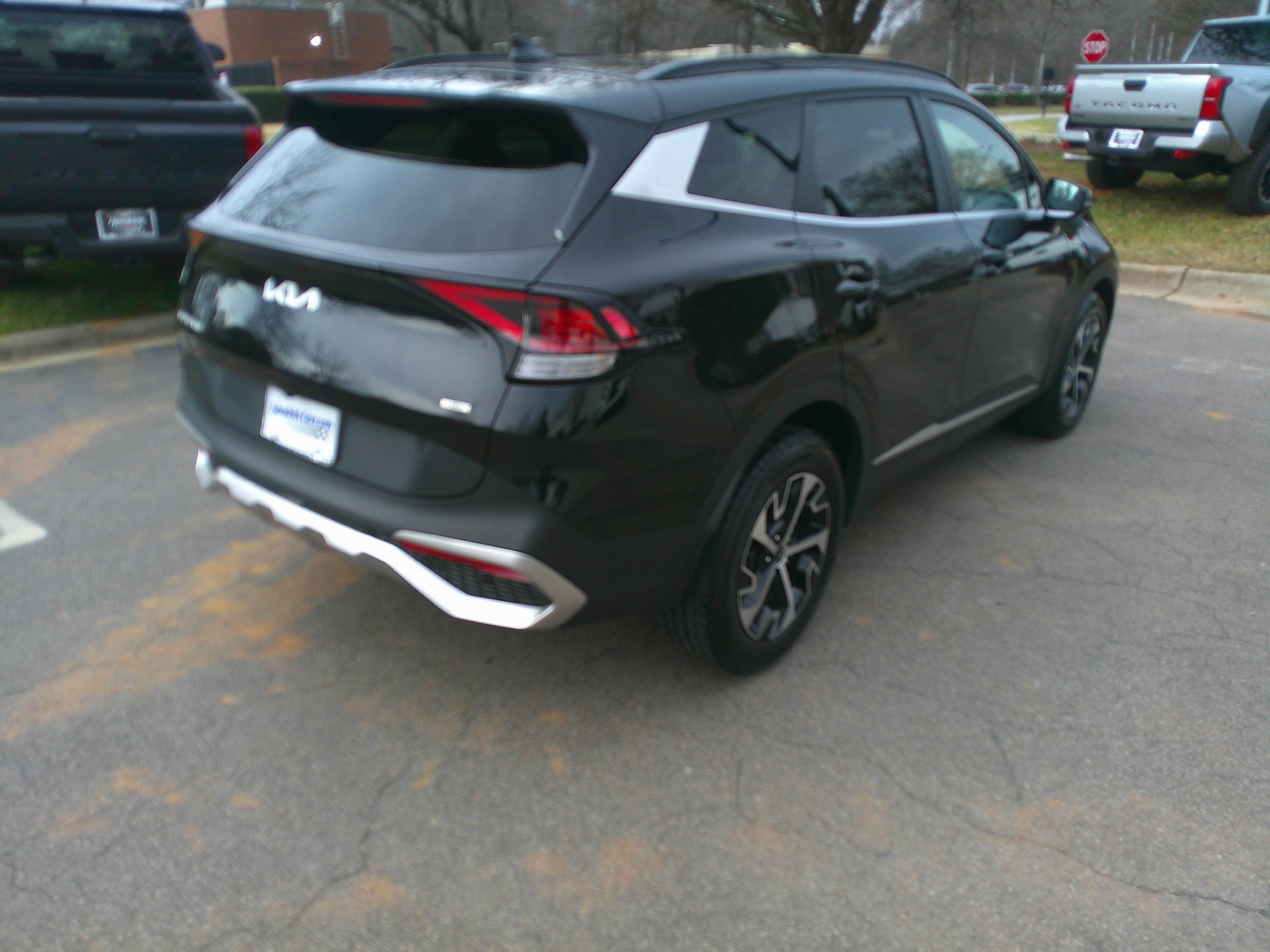 Used 2023 Kia Sportage EX w/ EX Premium Package image 12