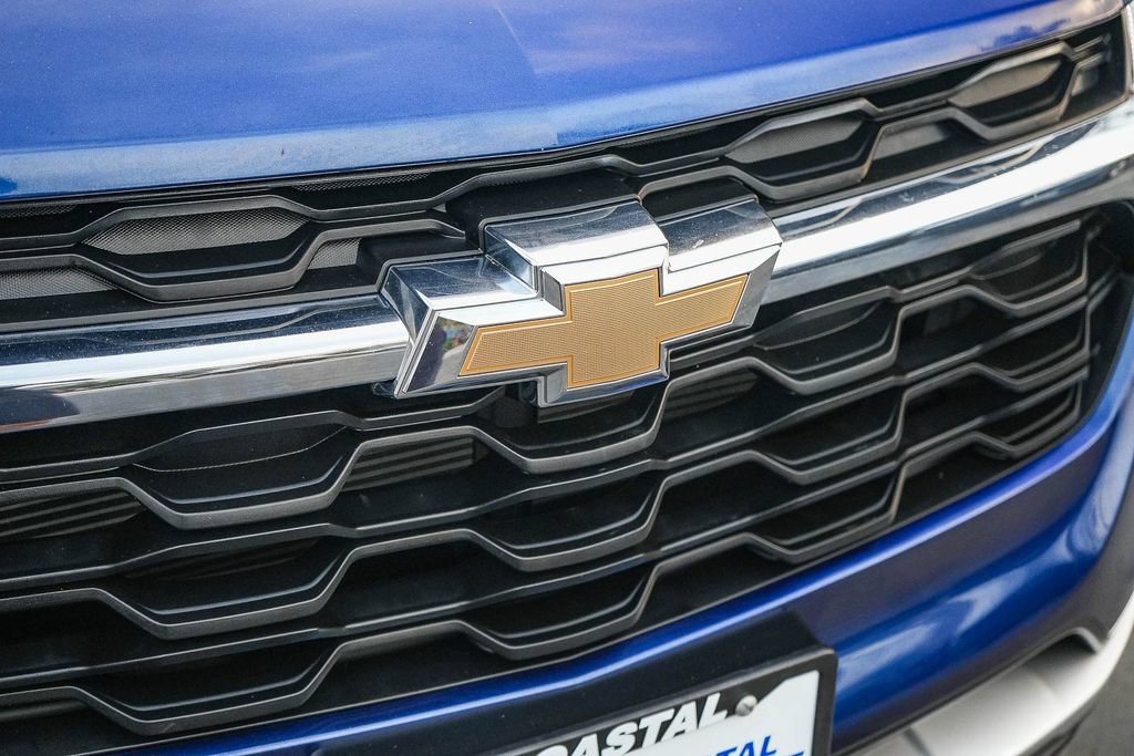 Used 2024 Chevrolet Trax LT w/ Driver Confidence Package FWD image 8