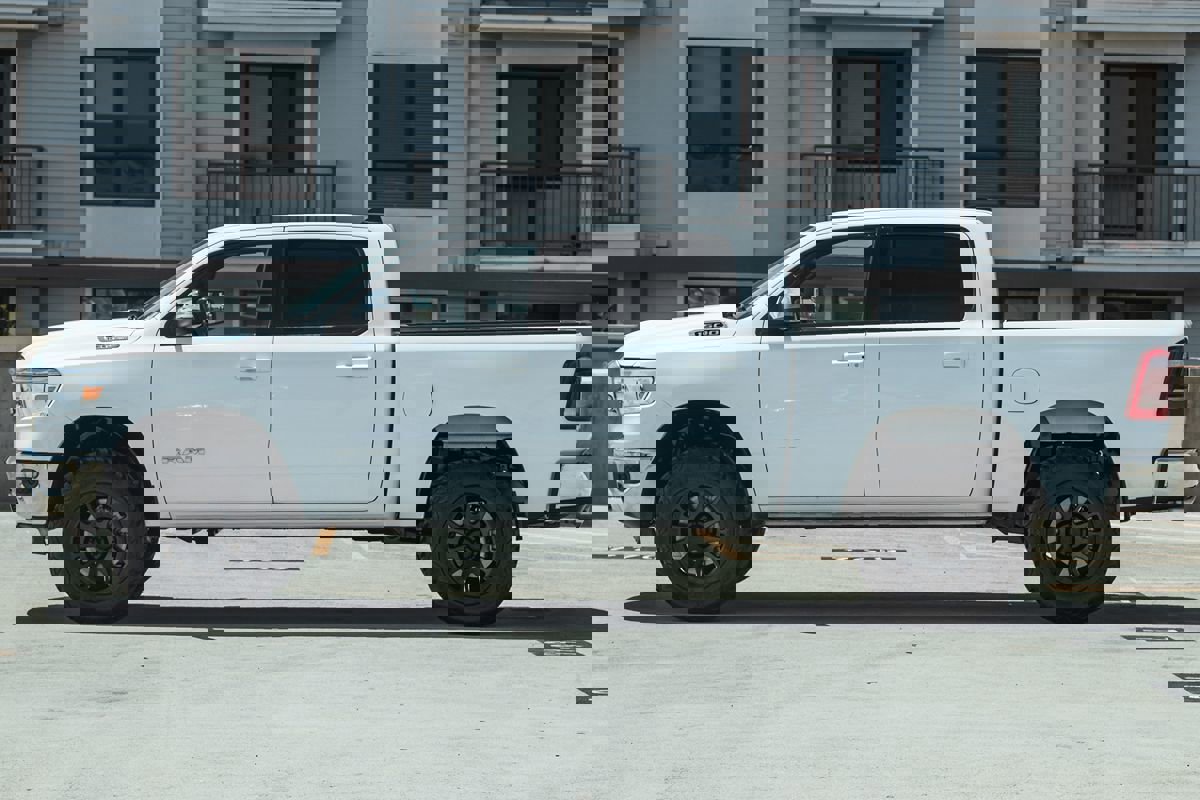 Used 2024 RAM 1500 Laramie image 11
