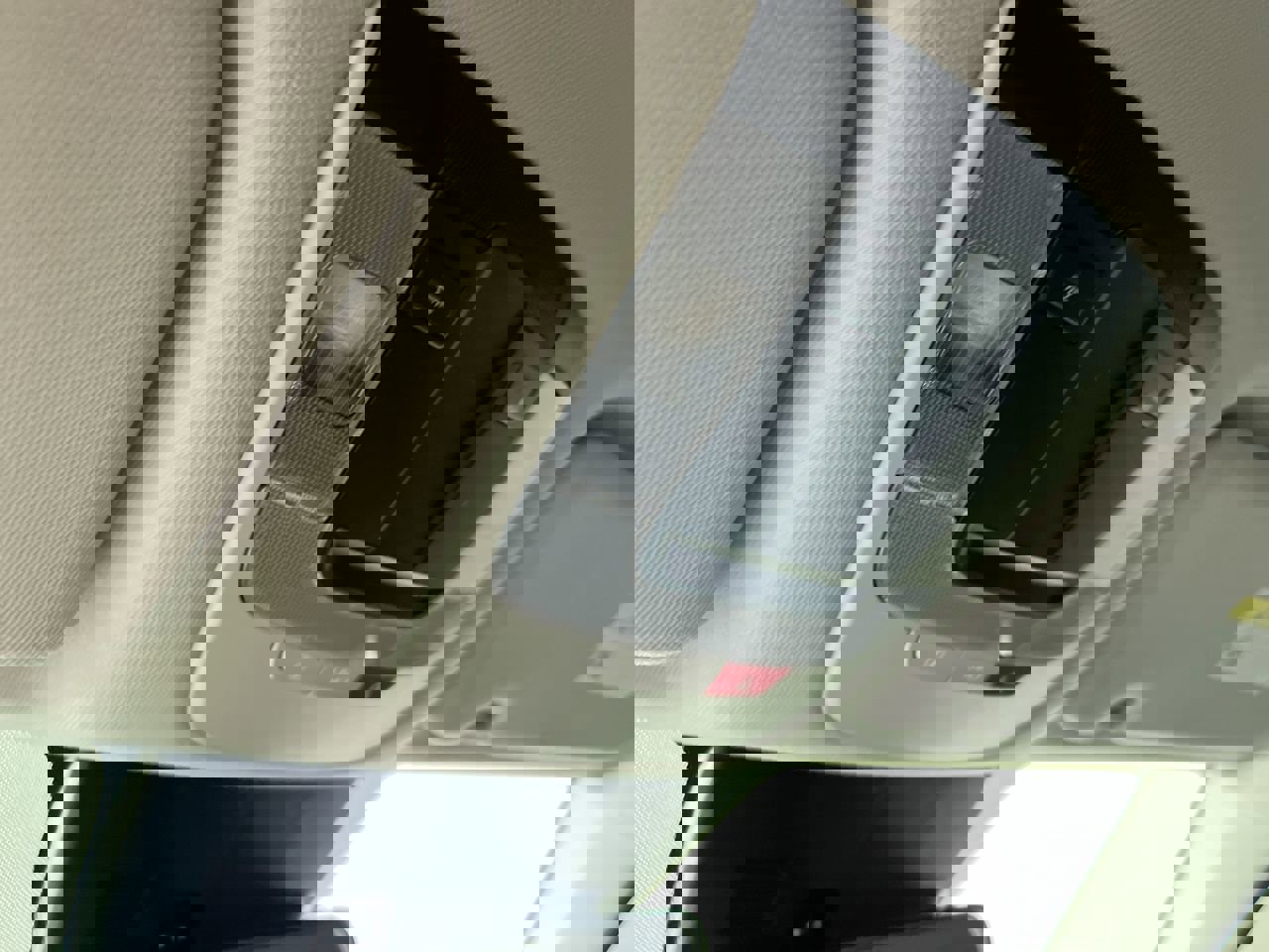 Used 2022 Kia Sorento S image 18