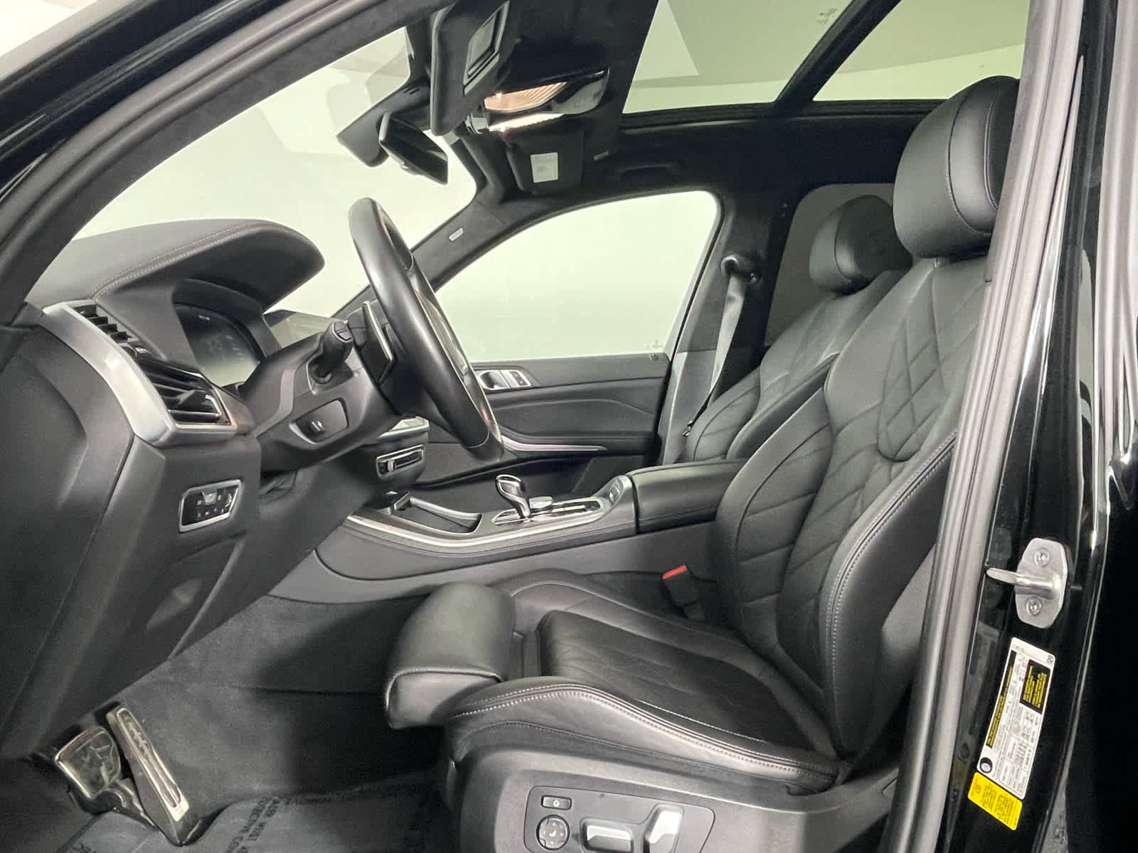 Used 2023 BMW X5 sDrive40i w/ M Sport Package RWD image 10
