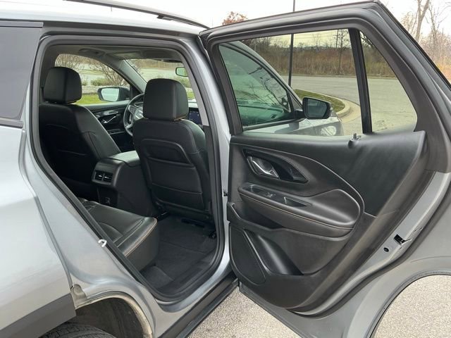 Used 2024 GMC Terrain AT4 image 18