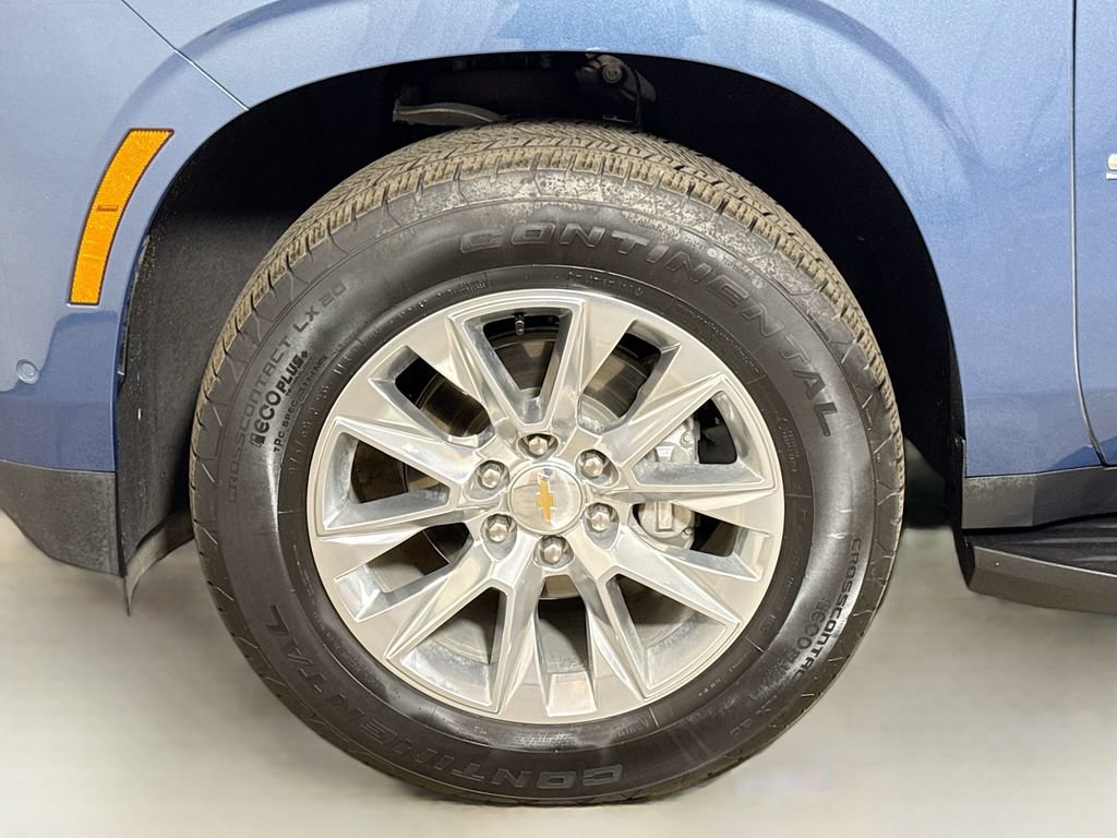 Certified 2025 Chevrolet Suburban Premier RWD image 31